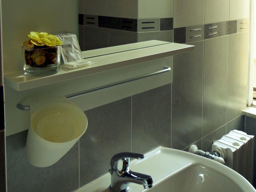 Sunrise B&B Roma Bilik gambar